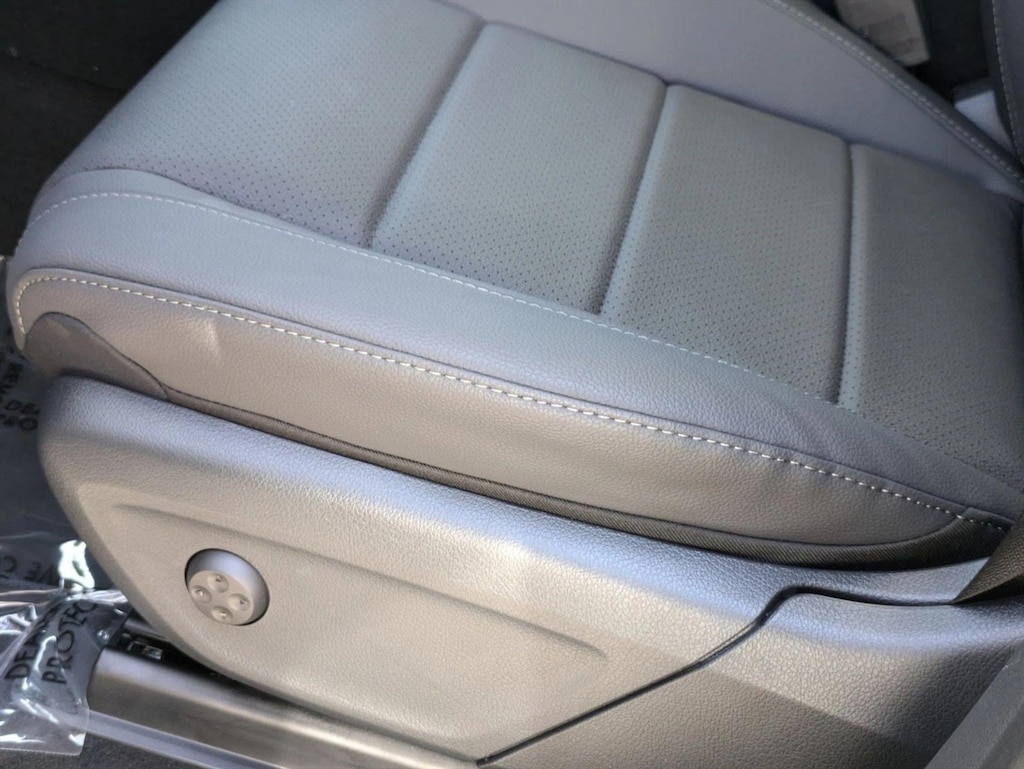 Certified 2025 Mercedes-Benz GLE 4MATIC SUV