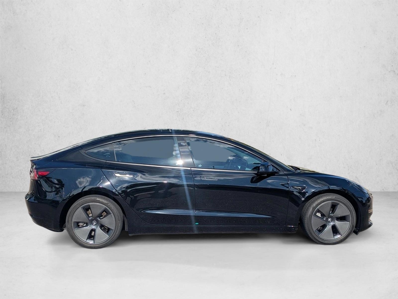 2023 Tesla Model 3 photo 4