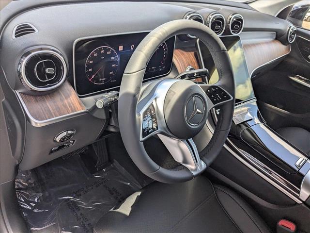 2025 Mercedes Benz GLC 350e 4MATIC photo 3