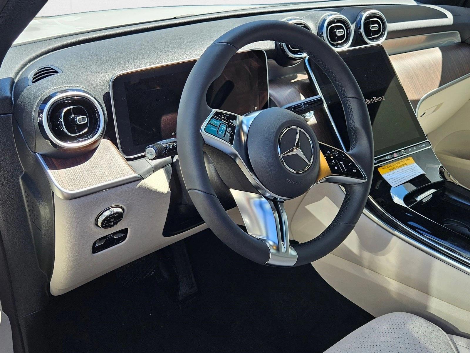 2026 Mercedes Benz GLC 300 photo 3