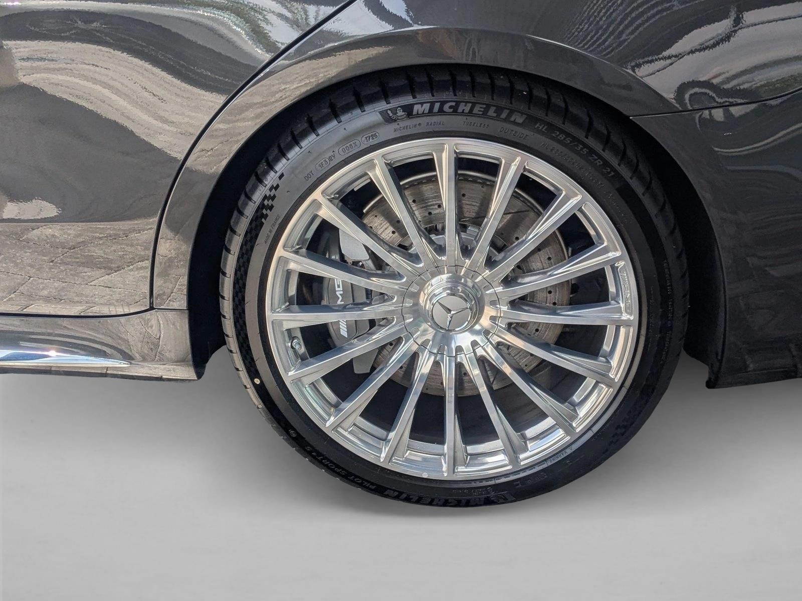 2026 Mercedes-Benz S-Class AMG S 63 - Photo 9