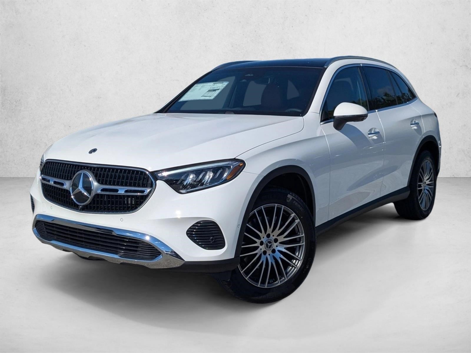 2026 Mercedes-Benz GLC Base's photo