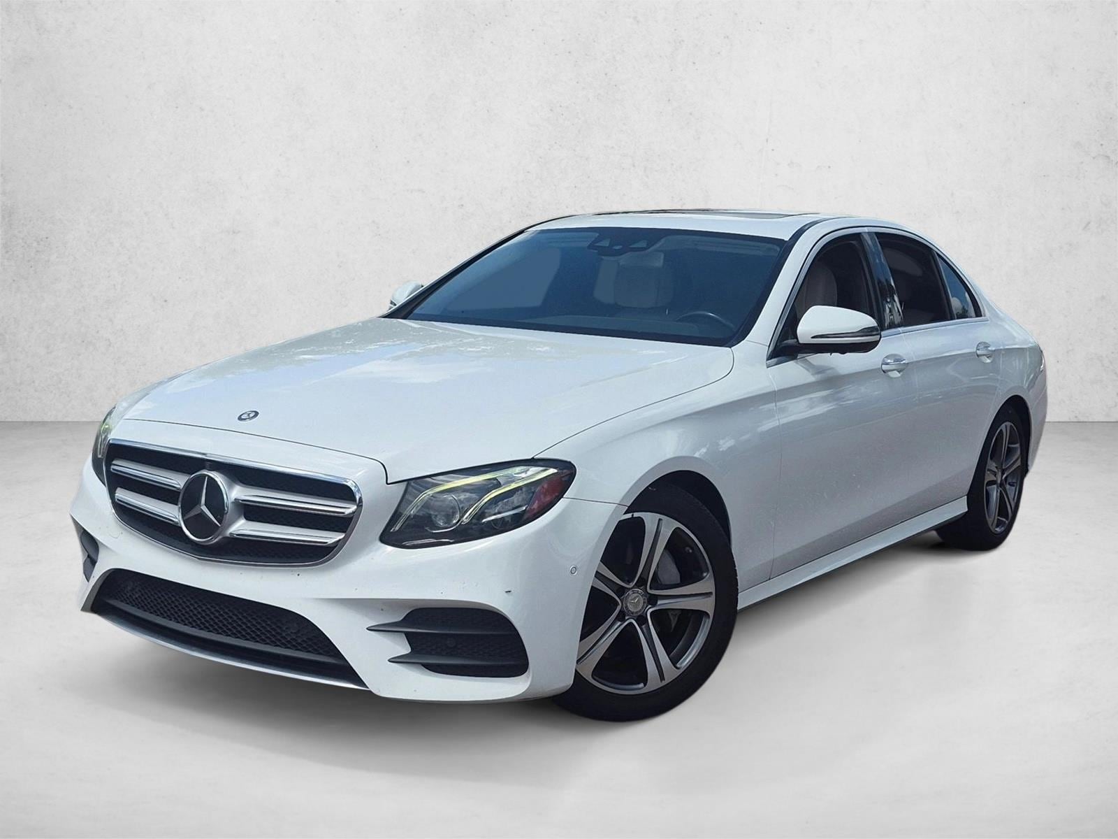 2017 Mercedes-Benz E-Class E300's photo