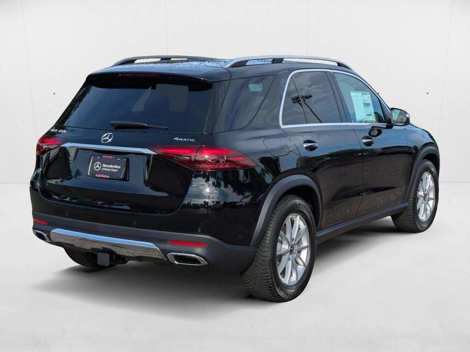 2025 Mercedes Benz GLE 450 4MATIC photo 2