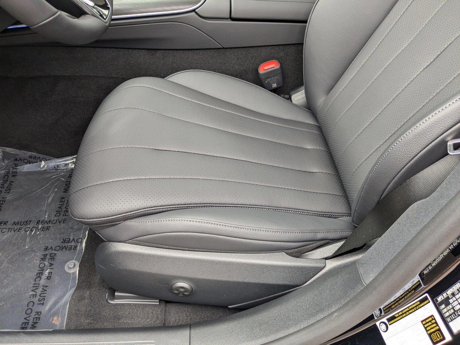 2025 Mercedes Benz E 350 4MATIC photo 4