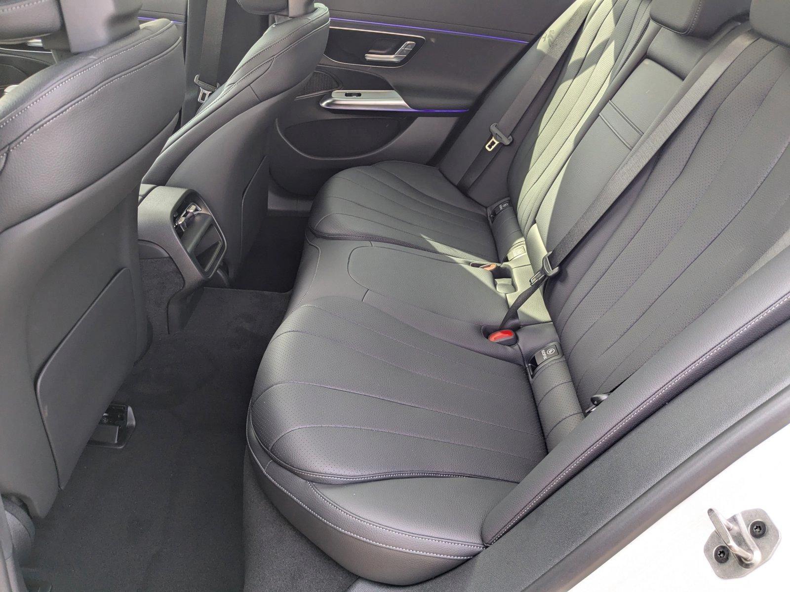 2025 Mercedes-Benz E-Class E350 - Photo 15