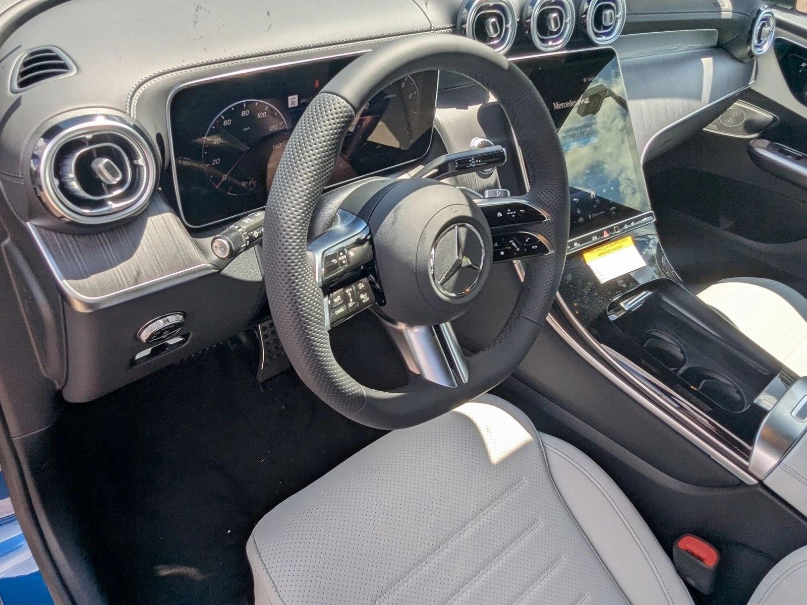 2026 Mercedes Benz GLC 300 4MATIC photo 3