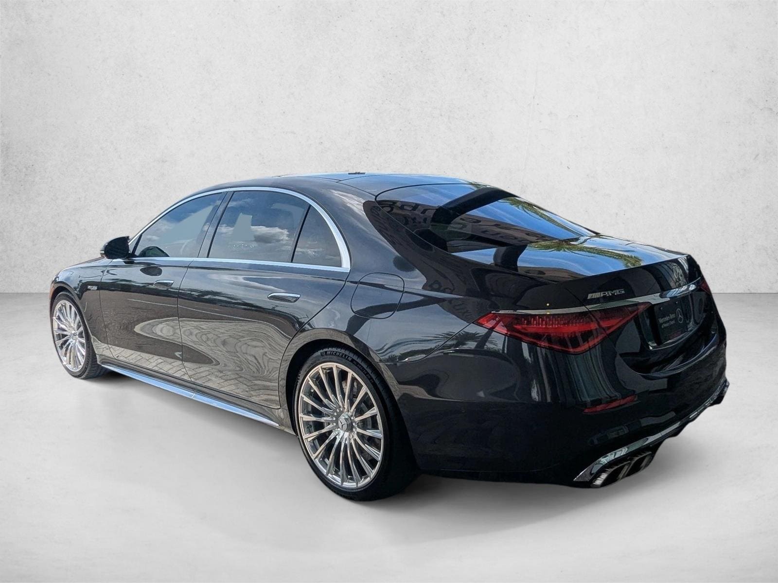 2026 Mercedes-Benz S-Class AMG S 63 - Photo 8