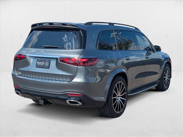 2025 Mercedes Benz GLS 450 4MATIC photo 2