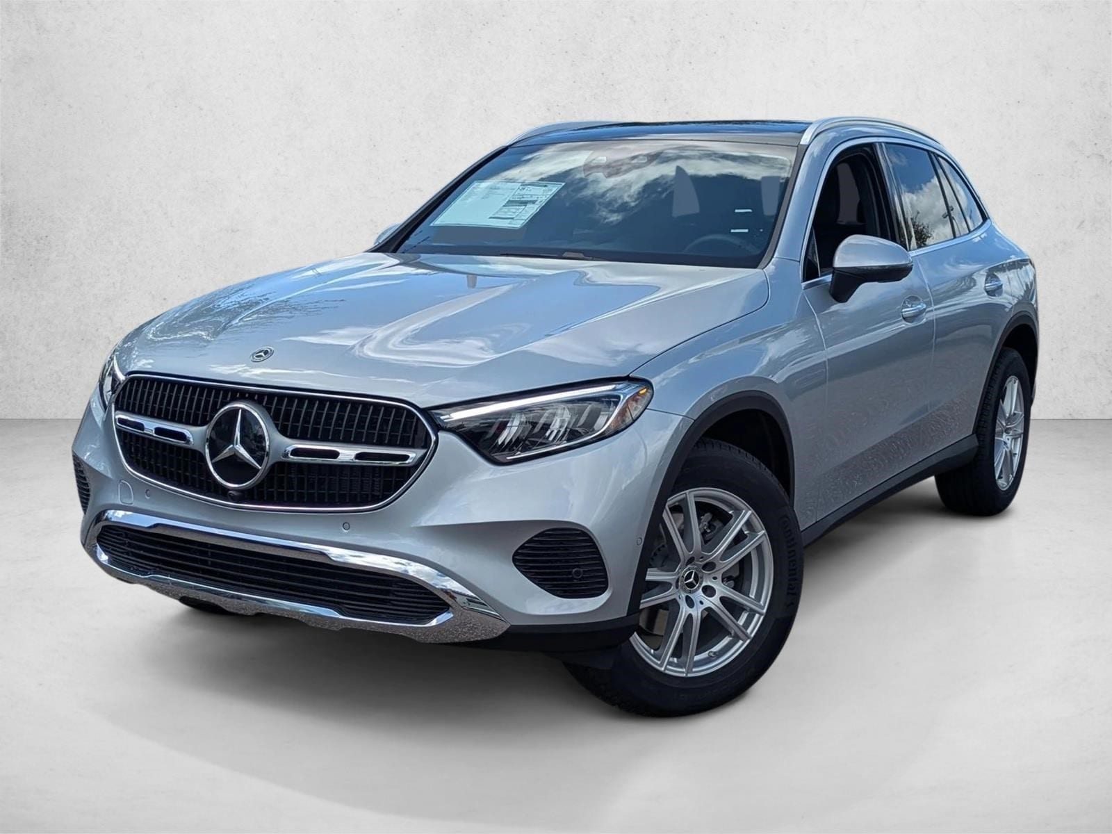 2026 Mercedes-Benz GLC Base's photo