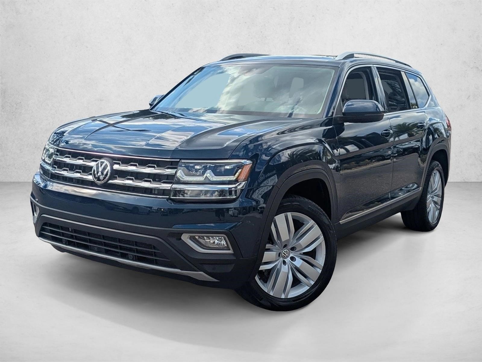 2018 Volkswagen Atlas SEL Premium's photo