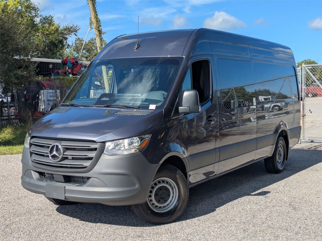 New 2025 Mercedes-Benz Sprinter Crew Van 2500 High Roof I4 Diesel 170" RWD Van Crew Van