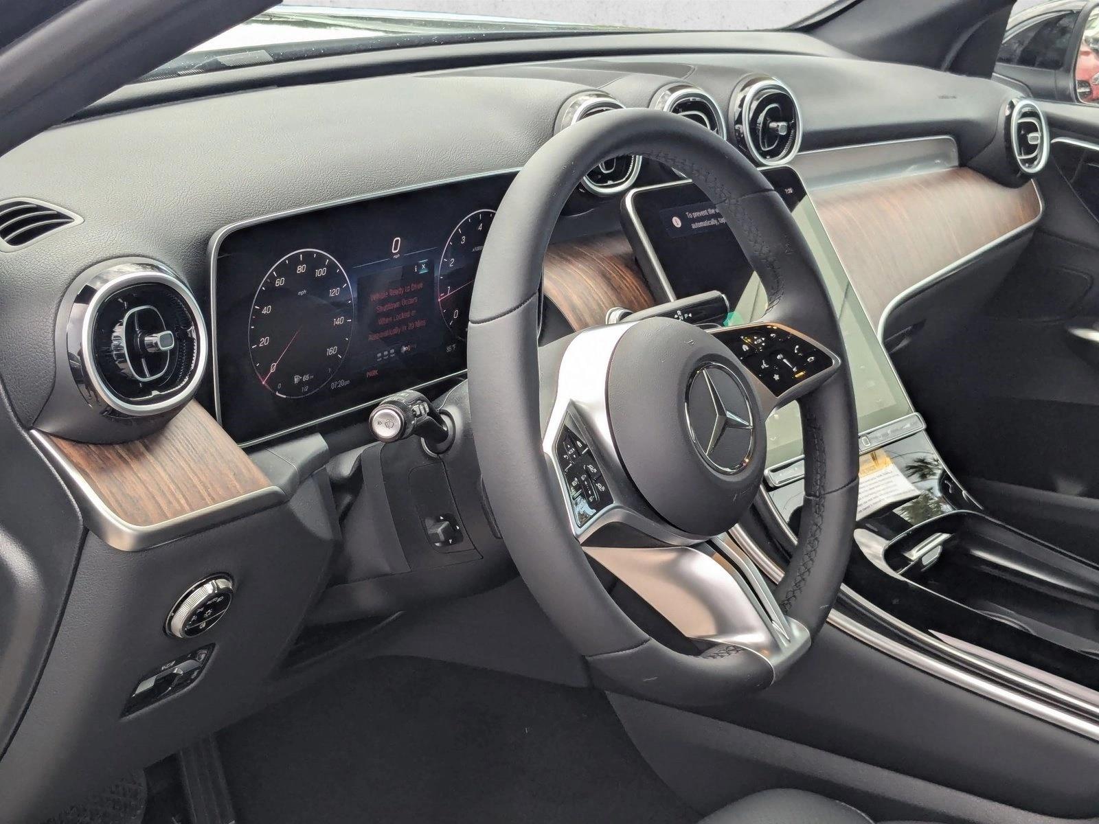 2026 Mercedes Benz GLC 300 4MATIC photo 3