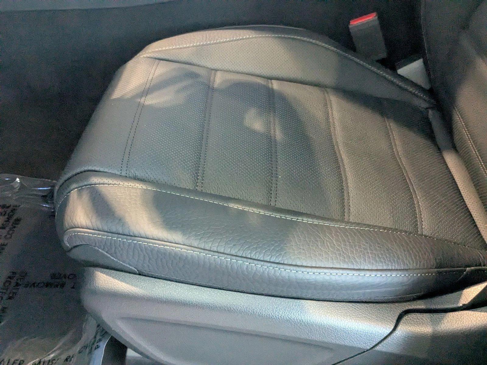 2025 Mercedes Benz GLS 580 4MATIC photo 4