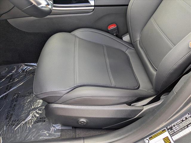 2024 Mercedes Benz C 300 Sedan photo 4