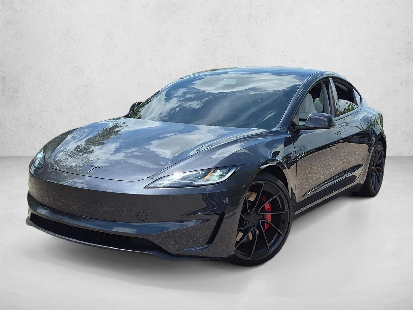 2024 Tesla Model 3 Performance's photo