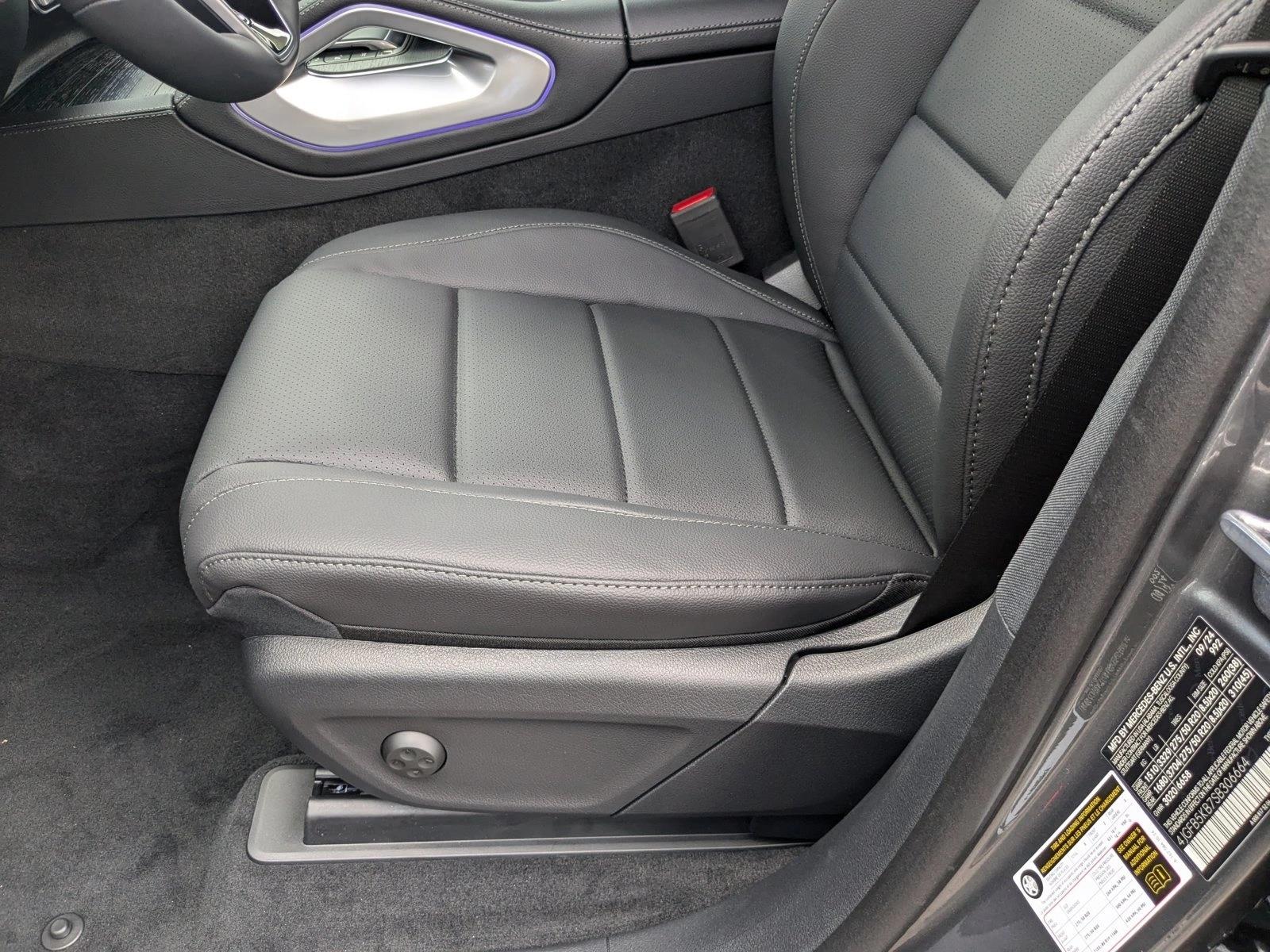 2025 Mercedes Benz GLE 450 4MATIC photo 3