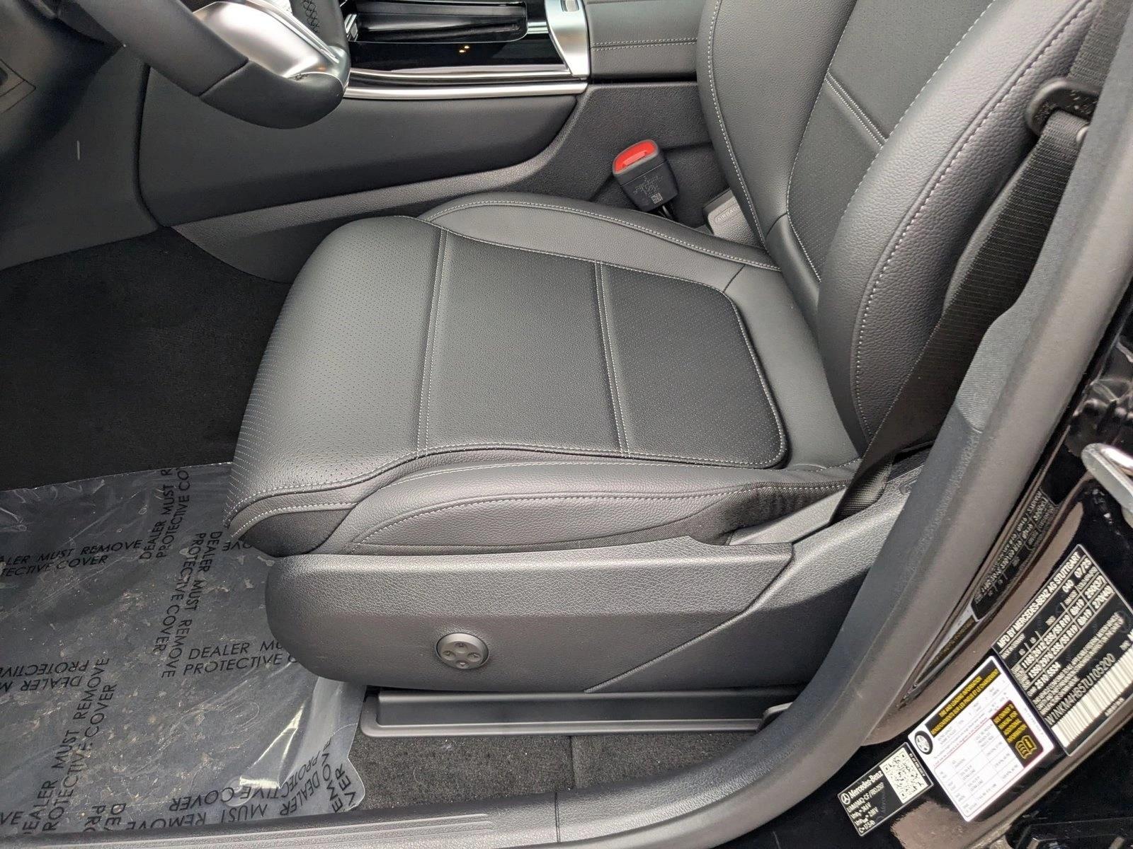 2026 Mercedes Benz GLC 300 4MATIC photo 4