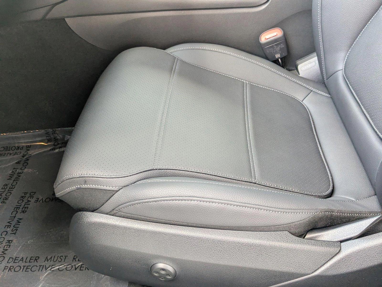 2025 Mercedes Benz C 300 Sedan photo 3