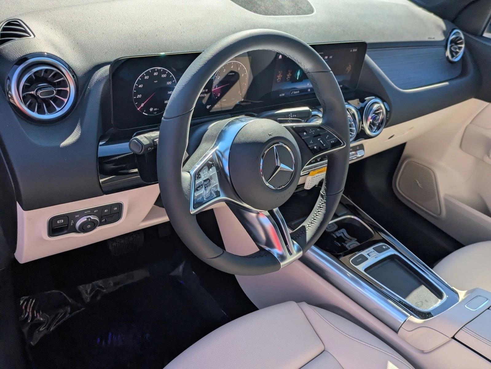 2026 Mercedes Benz GLA 250 photo 3