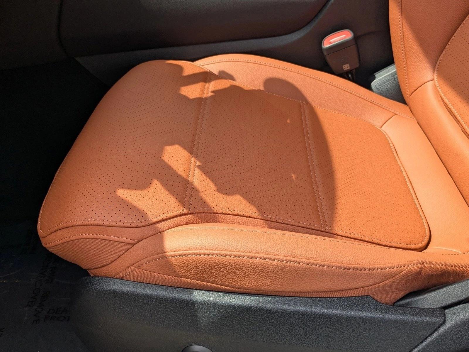 2026 Mercedes Benz GLC 300 4MATIC photo 2