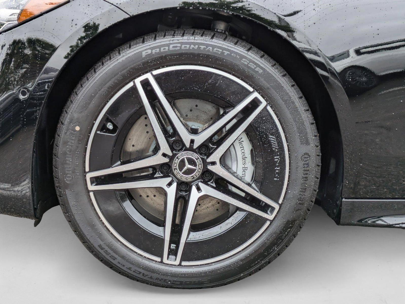 2025 Mercedes-Benz C-Class Sedan C 300 - Photo 9