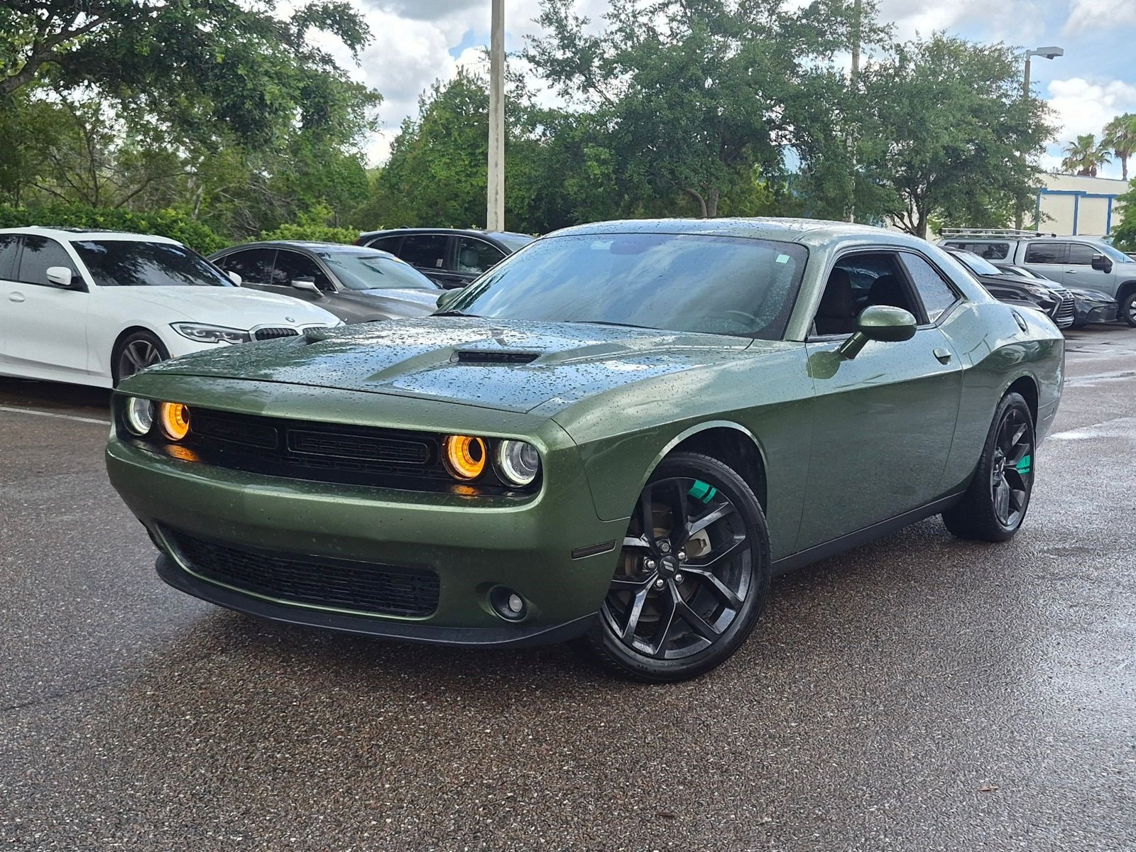 2022 Dodge Challenger SXT Auto's photo