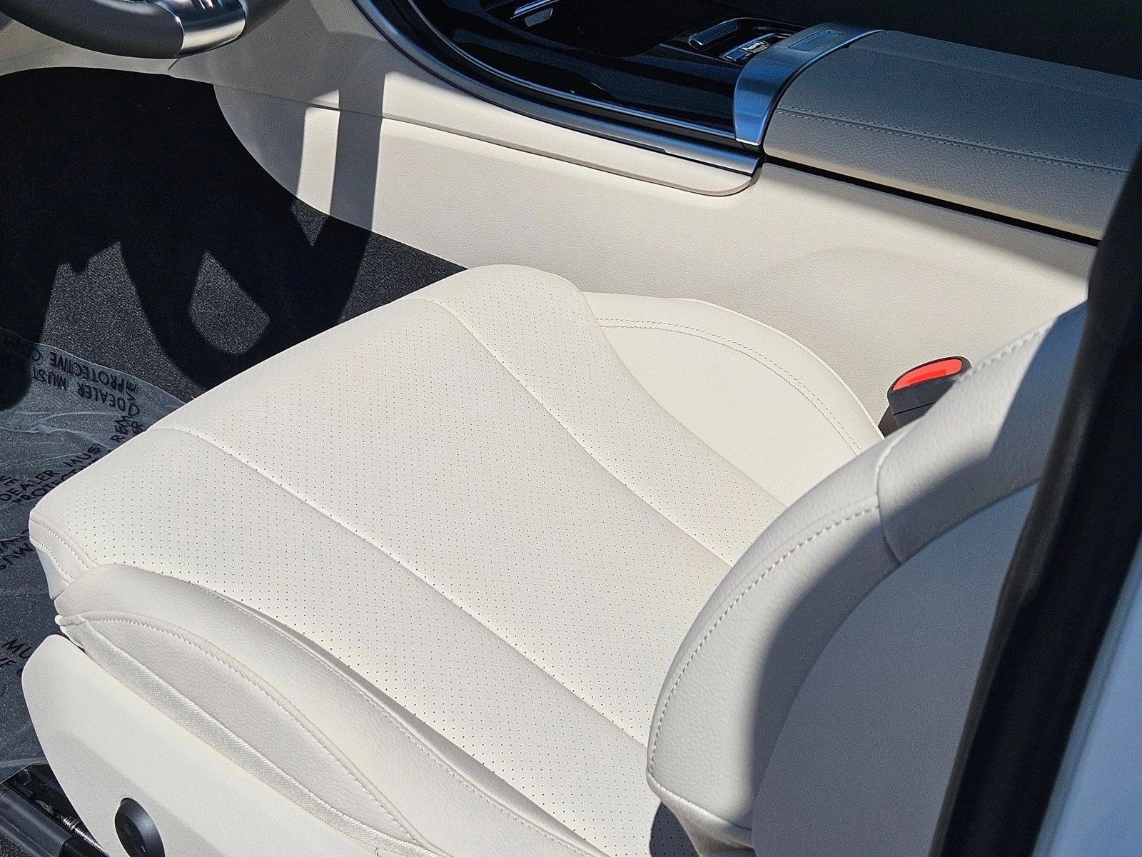 2026 Mercedes Benz CLE 300 4MATIC Cabriolet photo 4