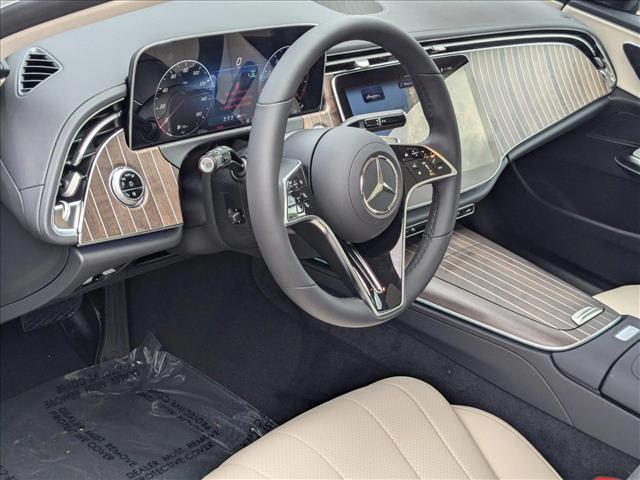 2025 Mercedes Benz E 350 4MATIC photo 3