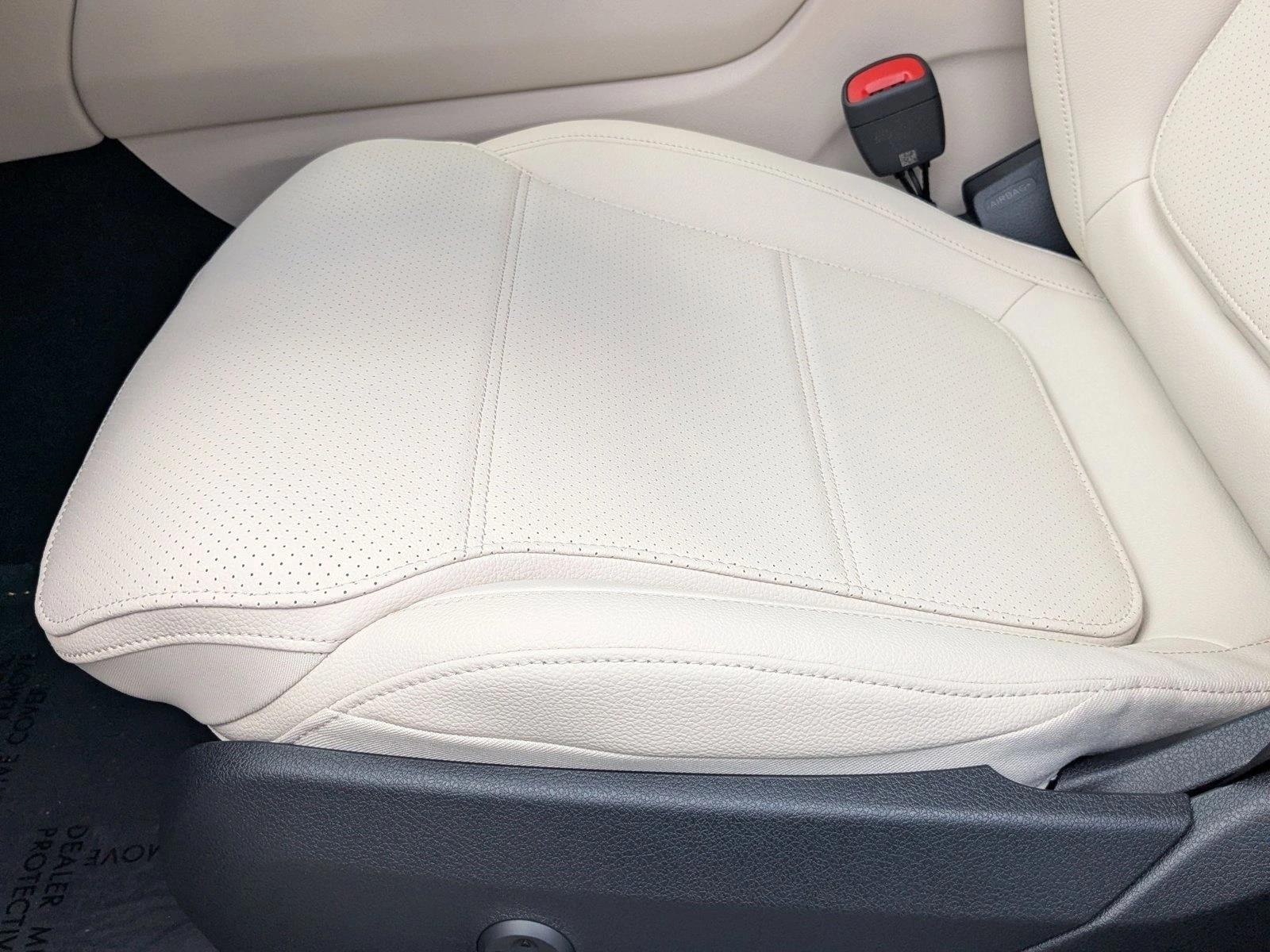 2026 Mercedes Benz GLC 300 photo 4