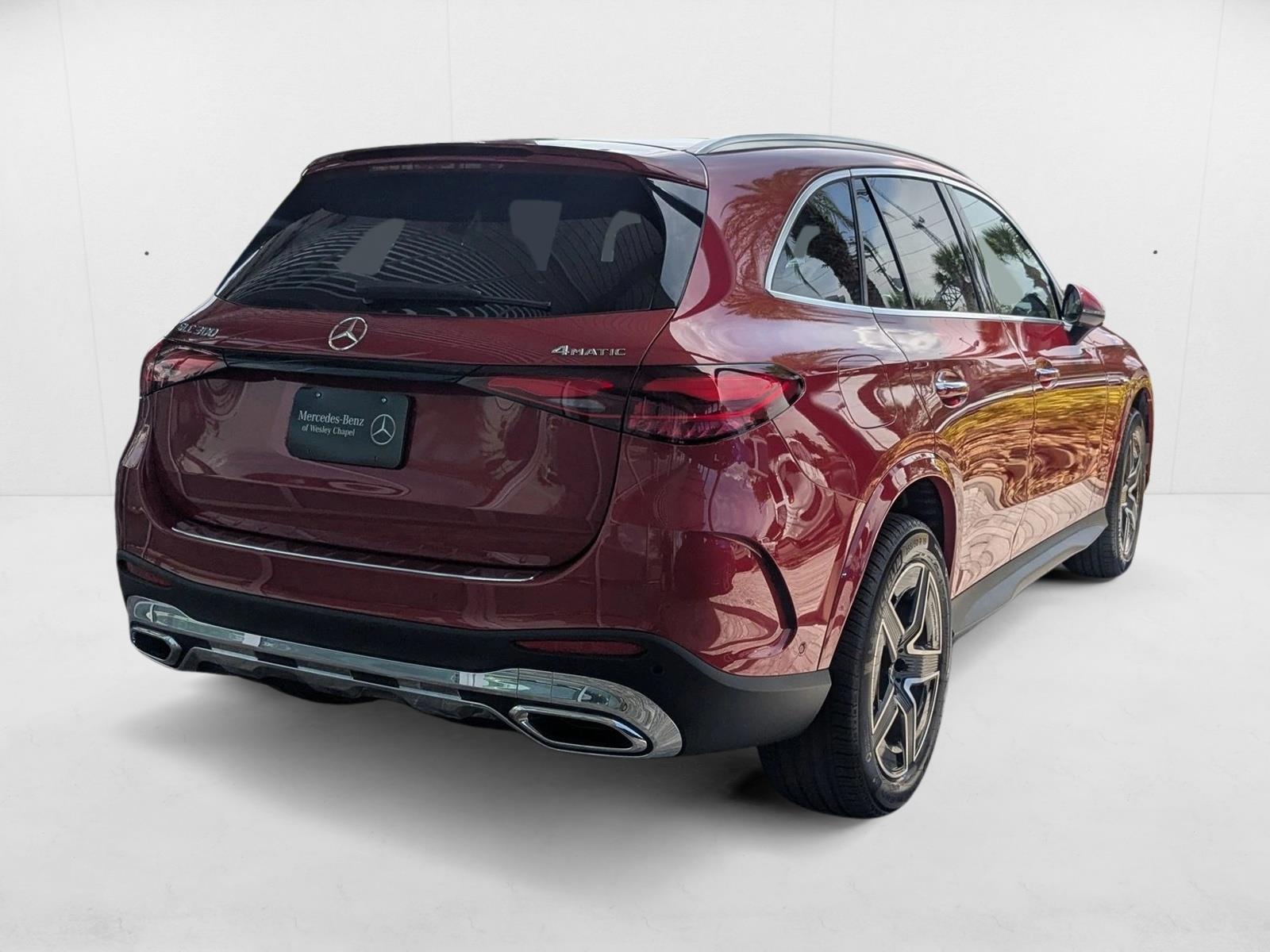 2026 Mercedes Benz GLC 300 4MATIC photo 2