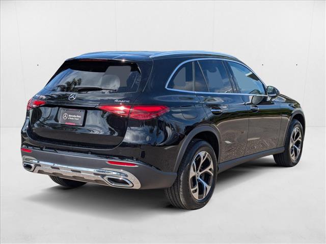 2025 Mercedes Benz GLC 350e 4MATIC photo 2