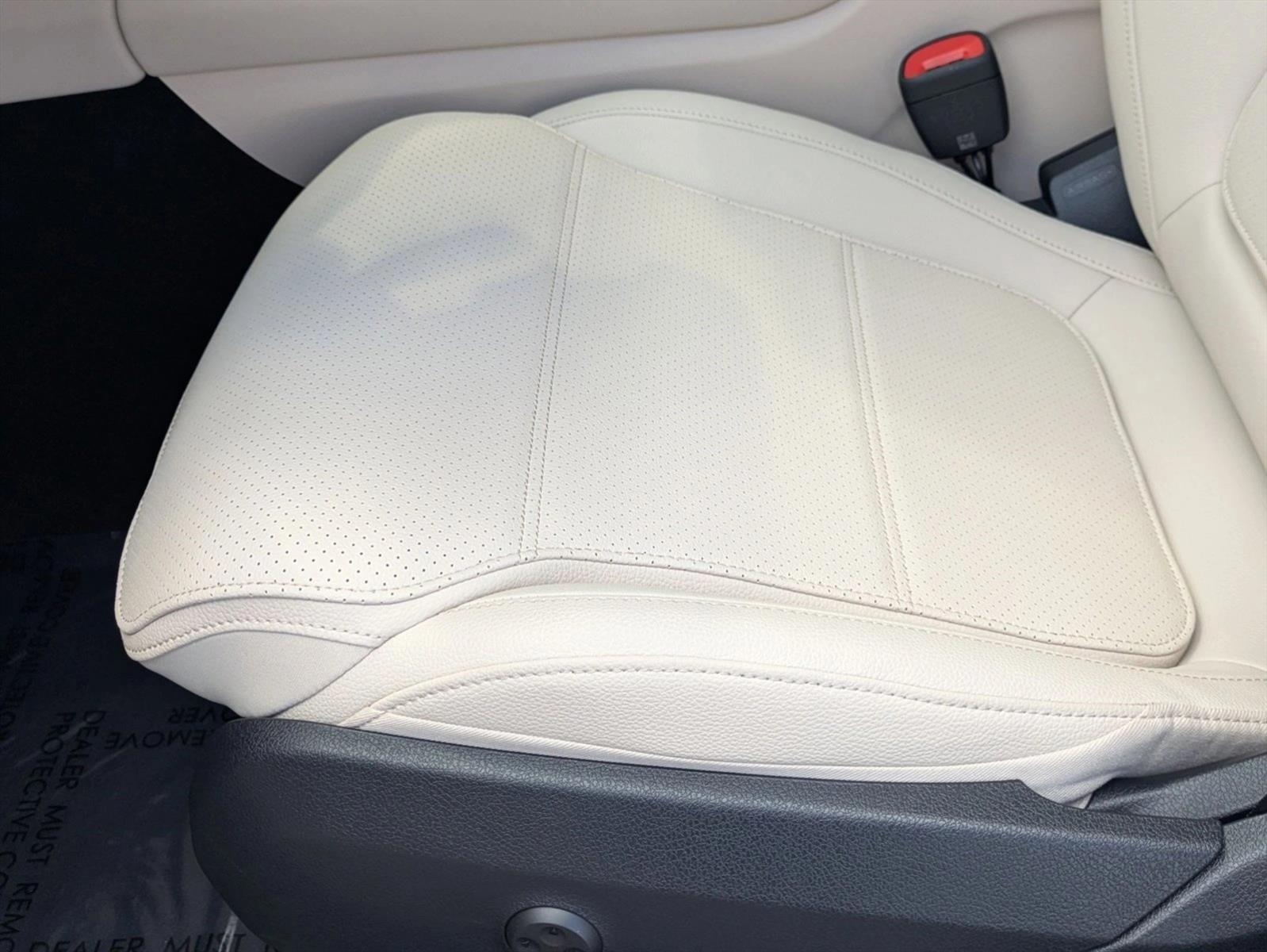 2026 Mercedes Benz GLC 300 4MATIC photo 4