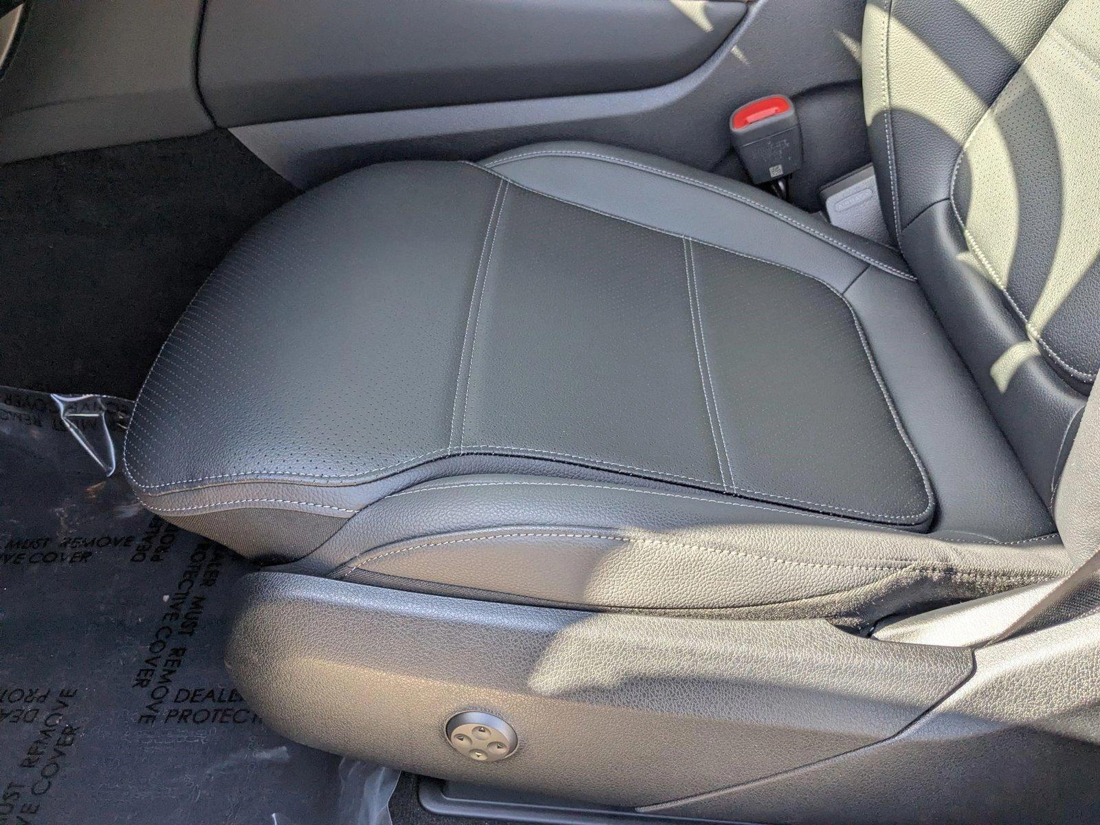 2025 Mercedes Benz GLC 350e 4MATIC photo 4