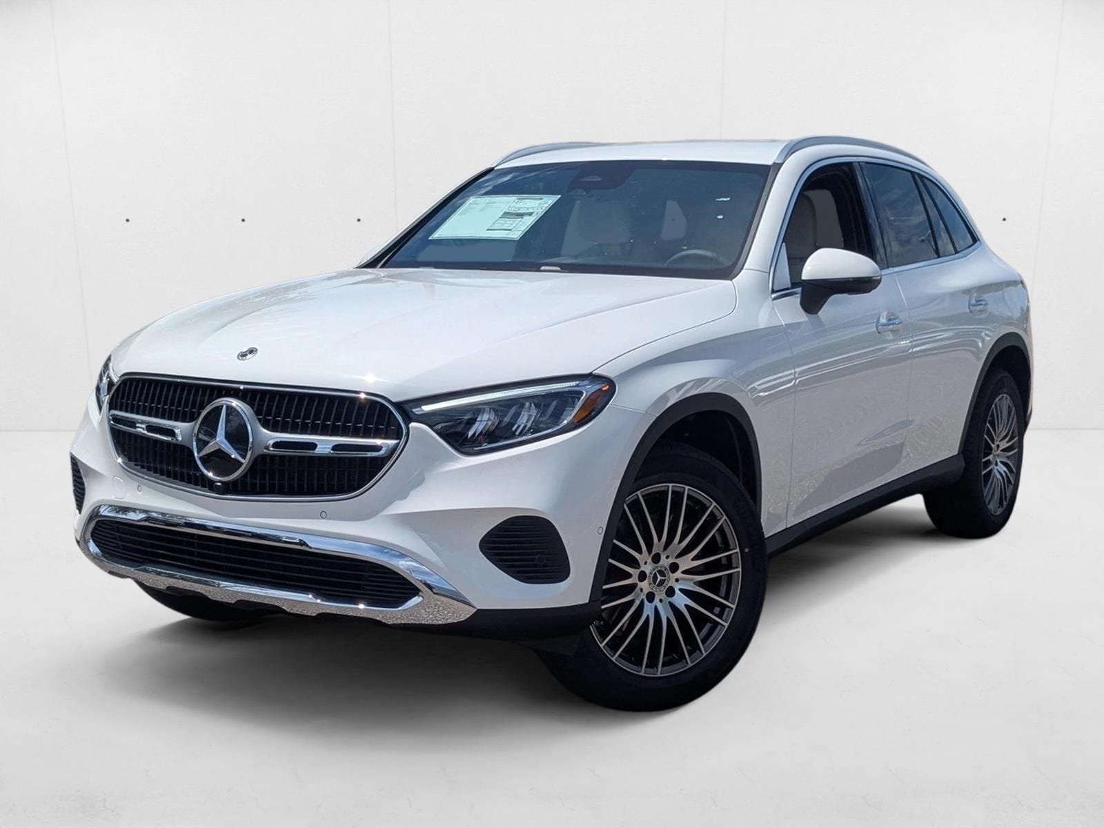 2026 Mercedes-Benz GLC Base's photo