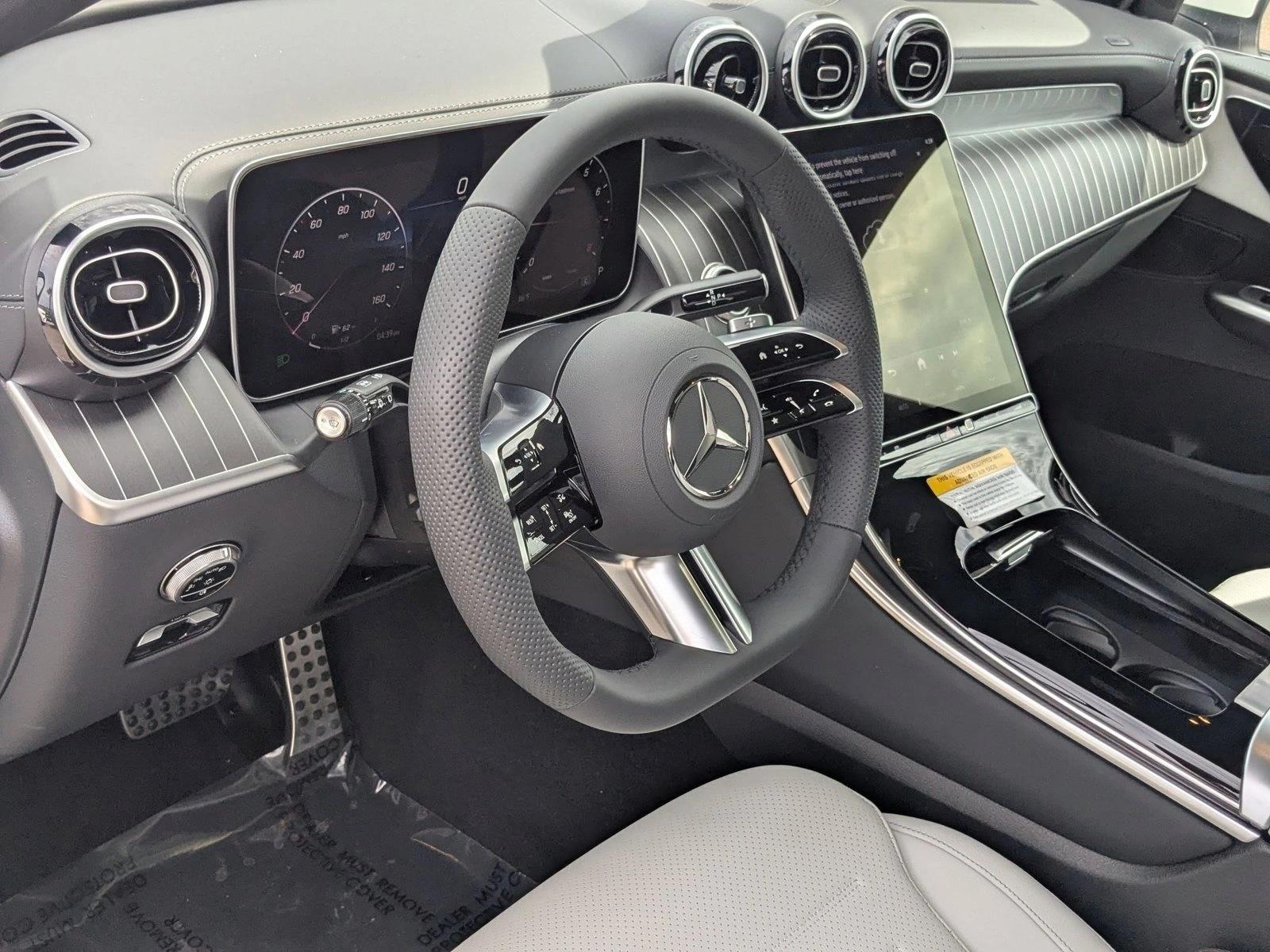 2026 Mercedes Benz GLC 300 4MATIC photo 3