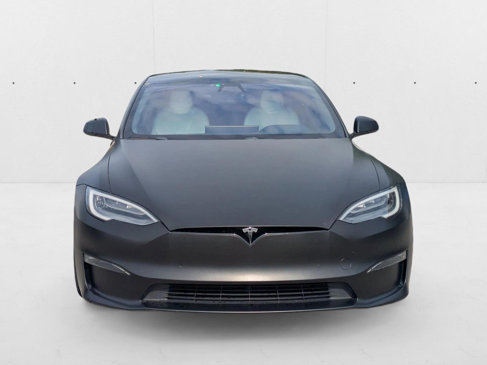 2022 Tesla Model S Plaid photo 2