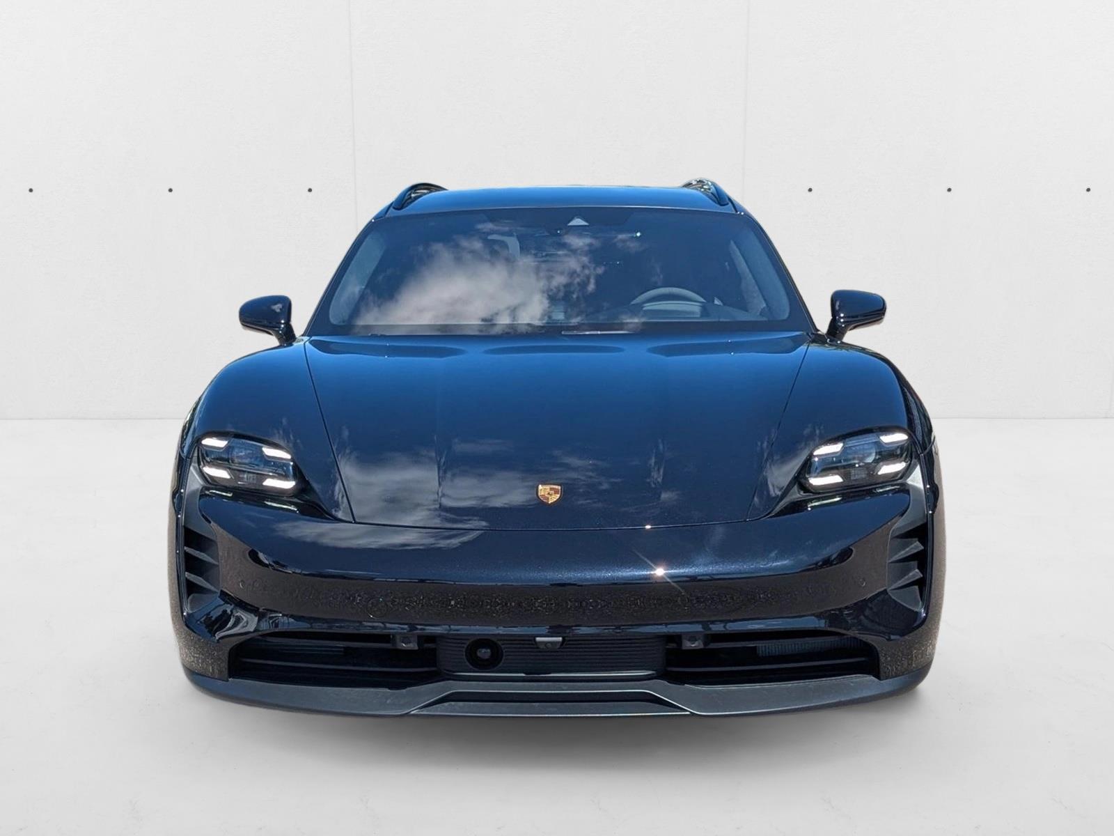 2024 Porsche Taycan GTS Sport Turismo photo 2