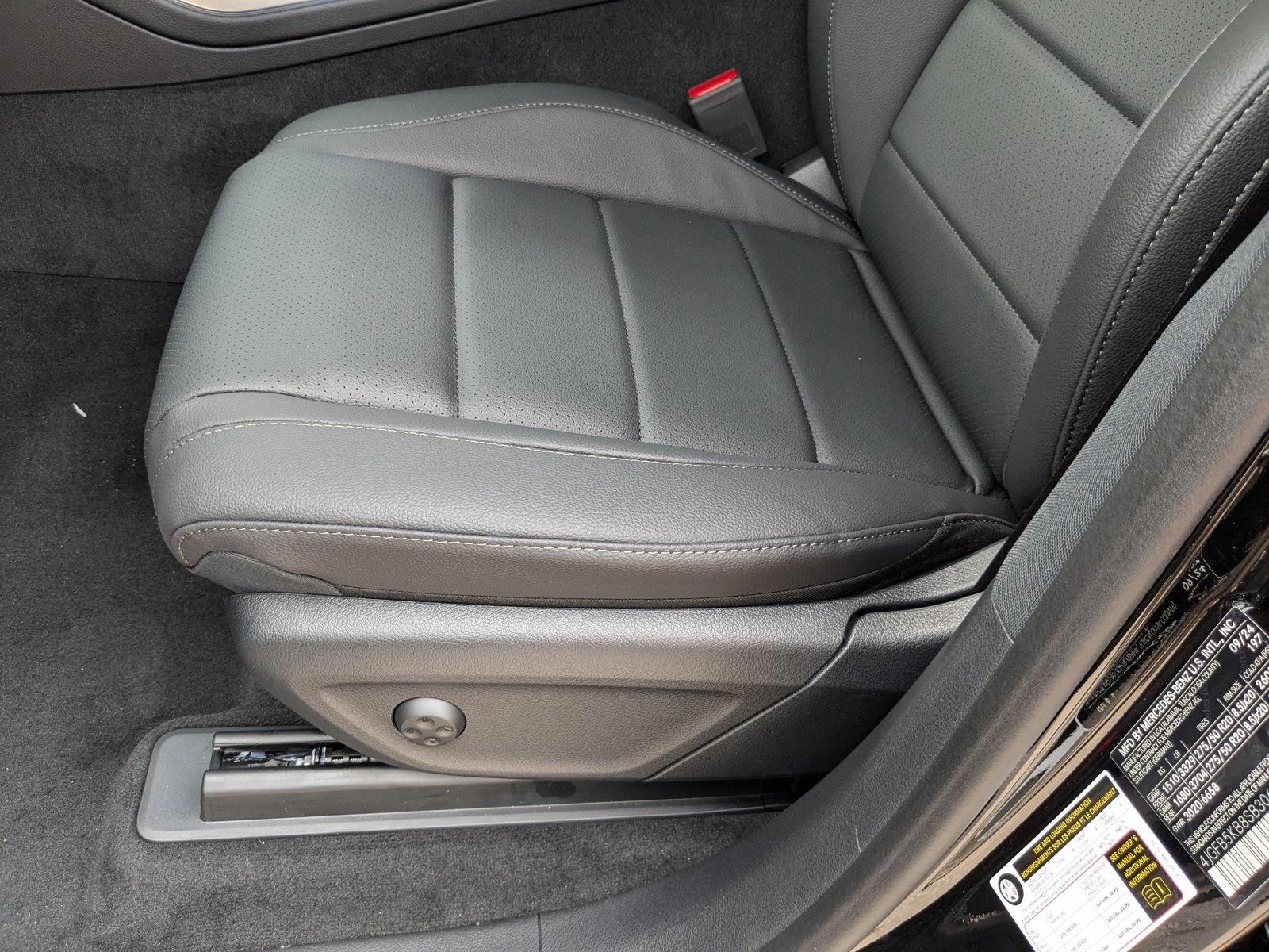 2025 Mercedes Benz GLE 450 4MATIC photo 3