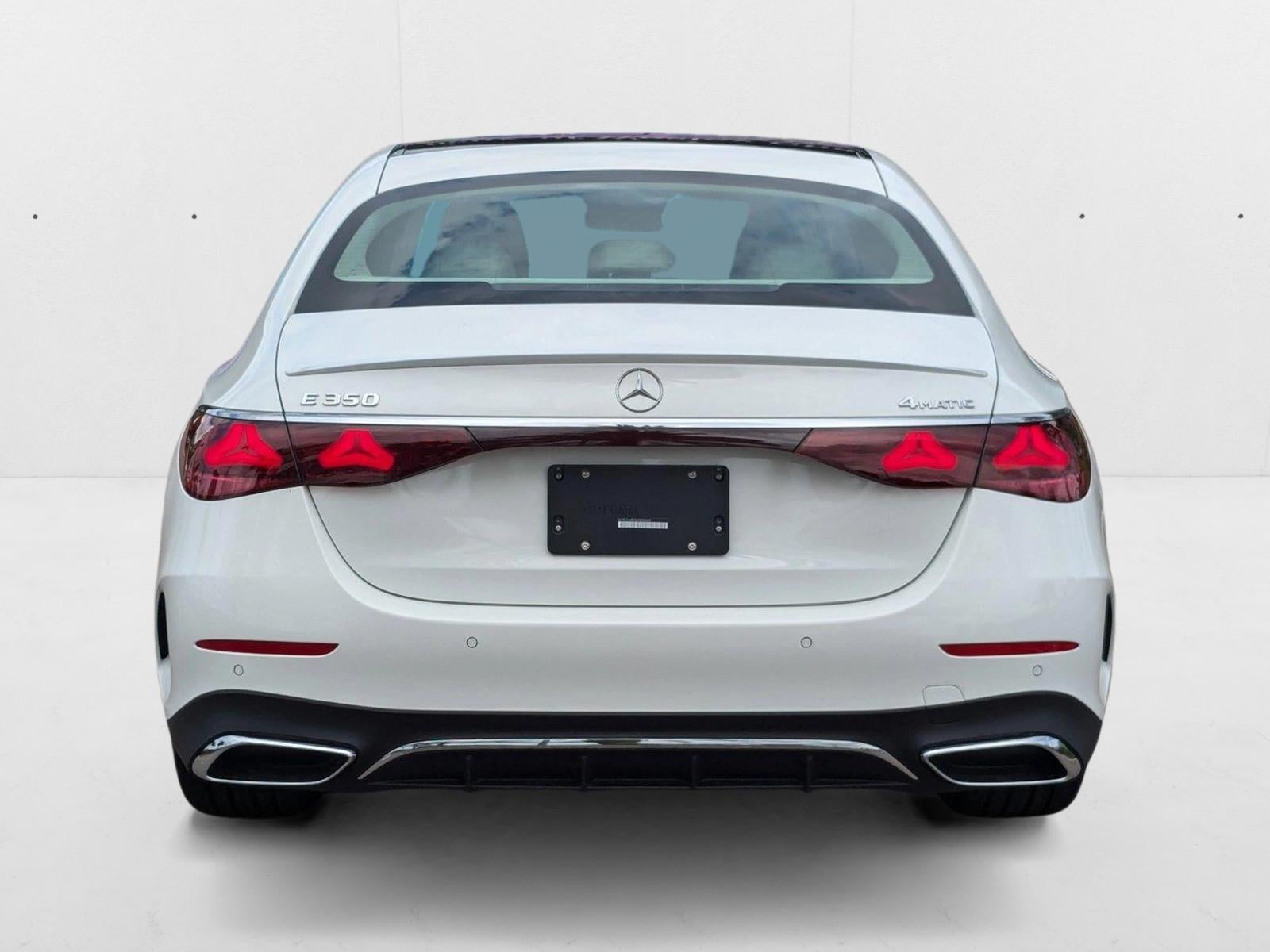 2025 Mercedes-Benz E-Class E350 - Photo 7