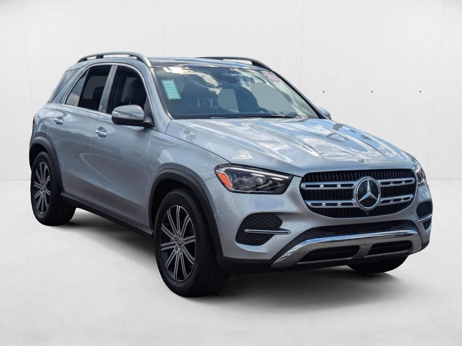 2025 Mercedes Benz GLE 450 4MATIC photo 3