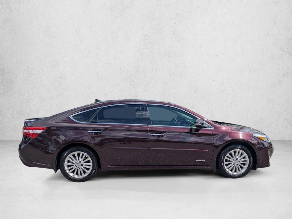Used 2015 Toyota Avalon Hybrid Limited Sedan