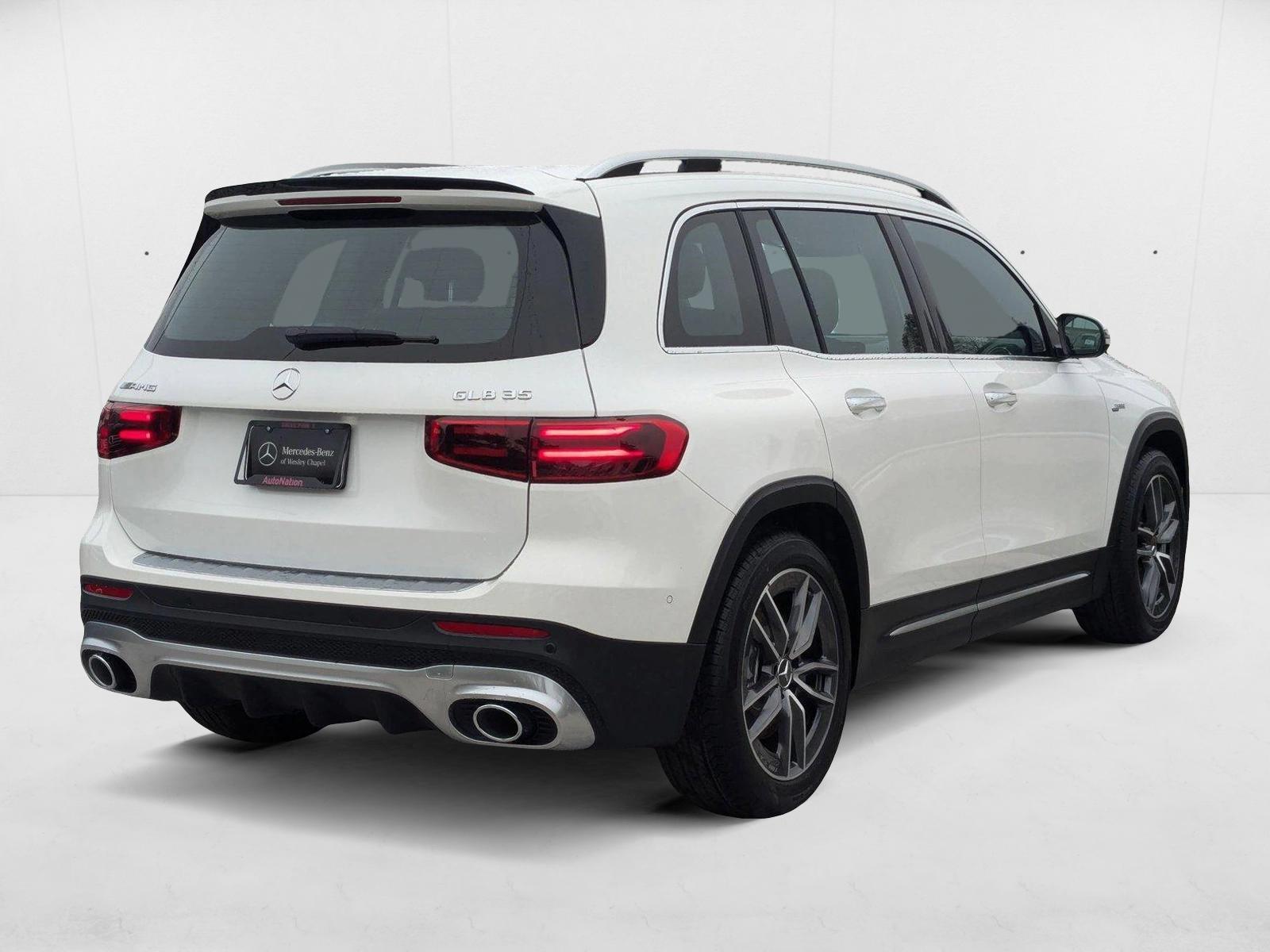 2025 Mercedes Benz GLB AMG 35 4MATIC photo 2