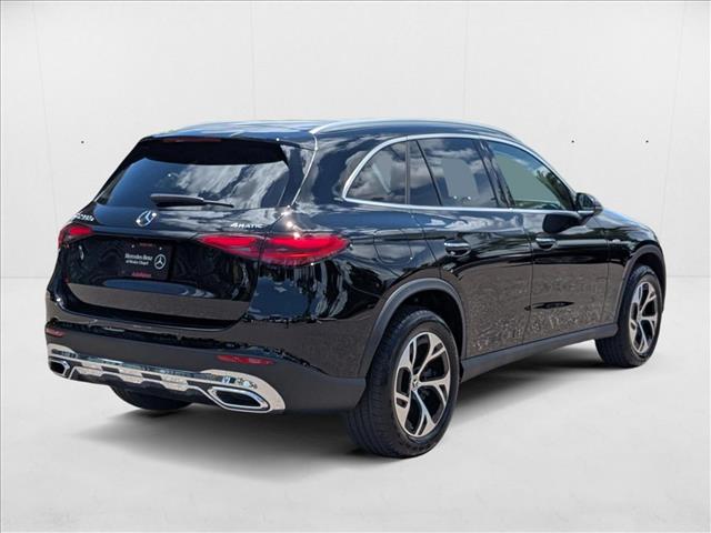 2025 Mercedes Benz GLC 350e 4MATIC photo 2