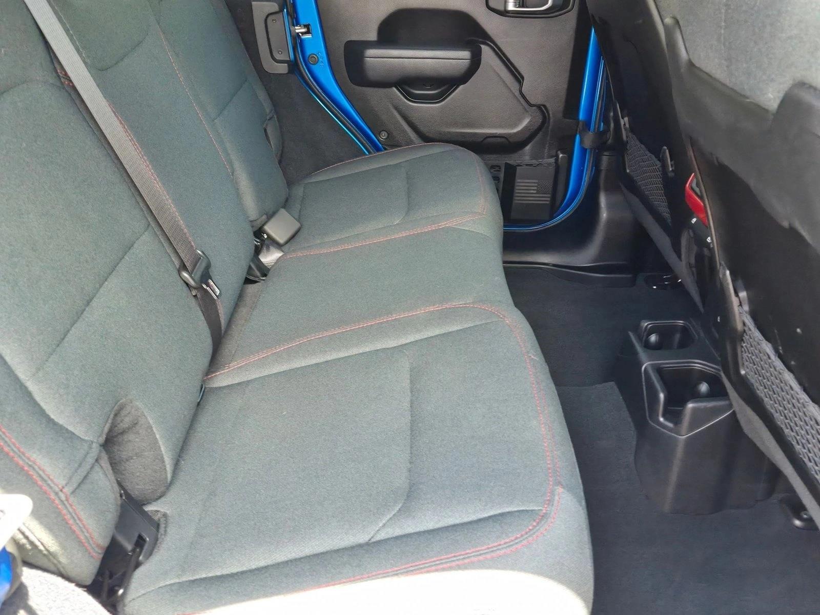 Photo 18