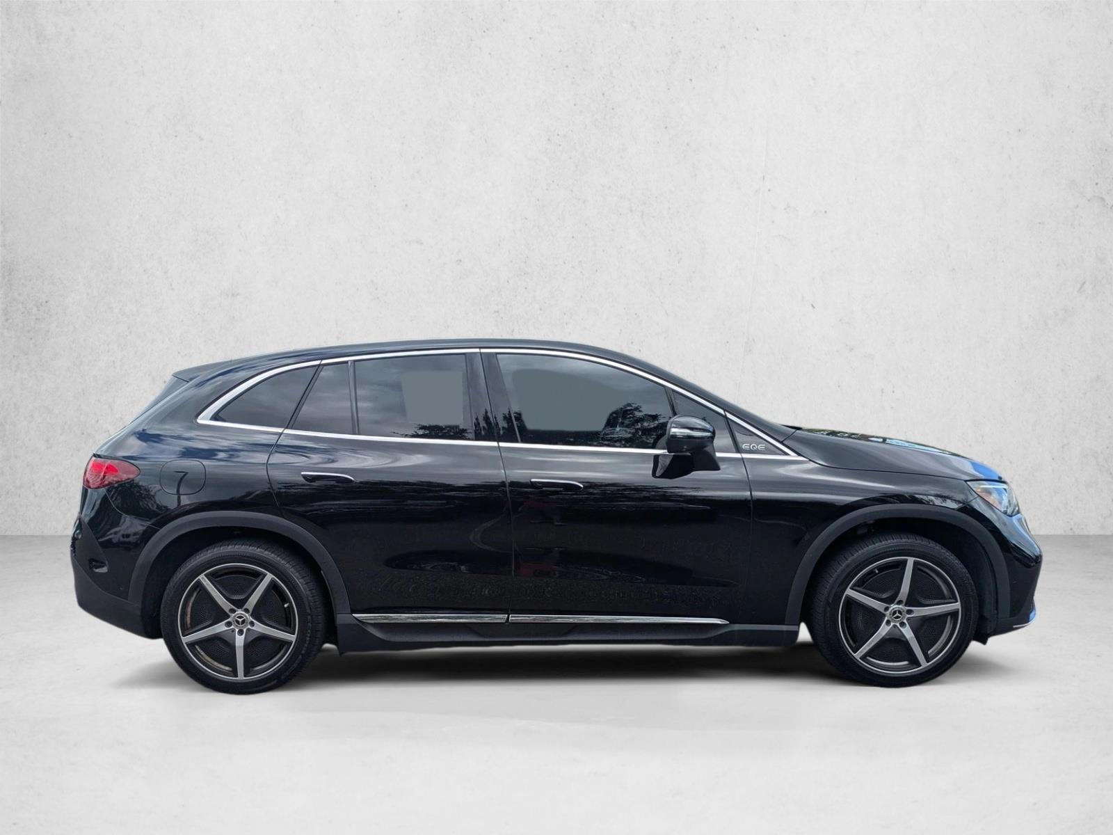 2023 Mercedes Benz EQE SUV 500 4MATIC photo 2