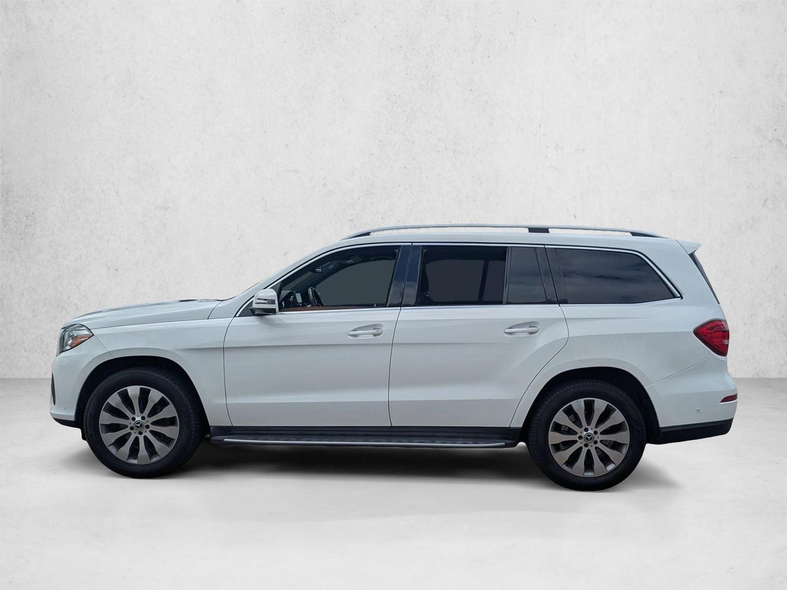 2017 Mercedes Benz GLS 450 4MATIC photo 3