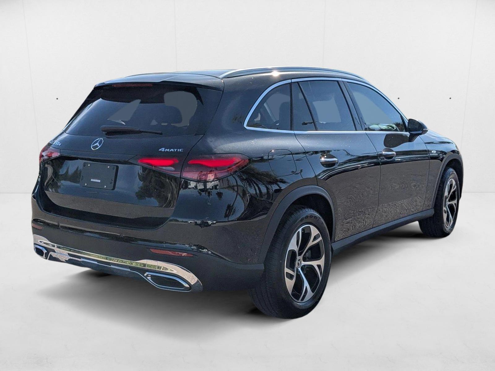 2025 Mercedes Benz GLC 350e 4MATIC photo 2