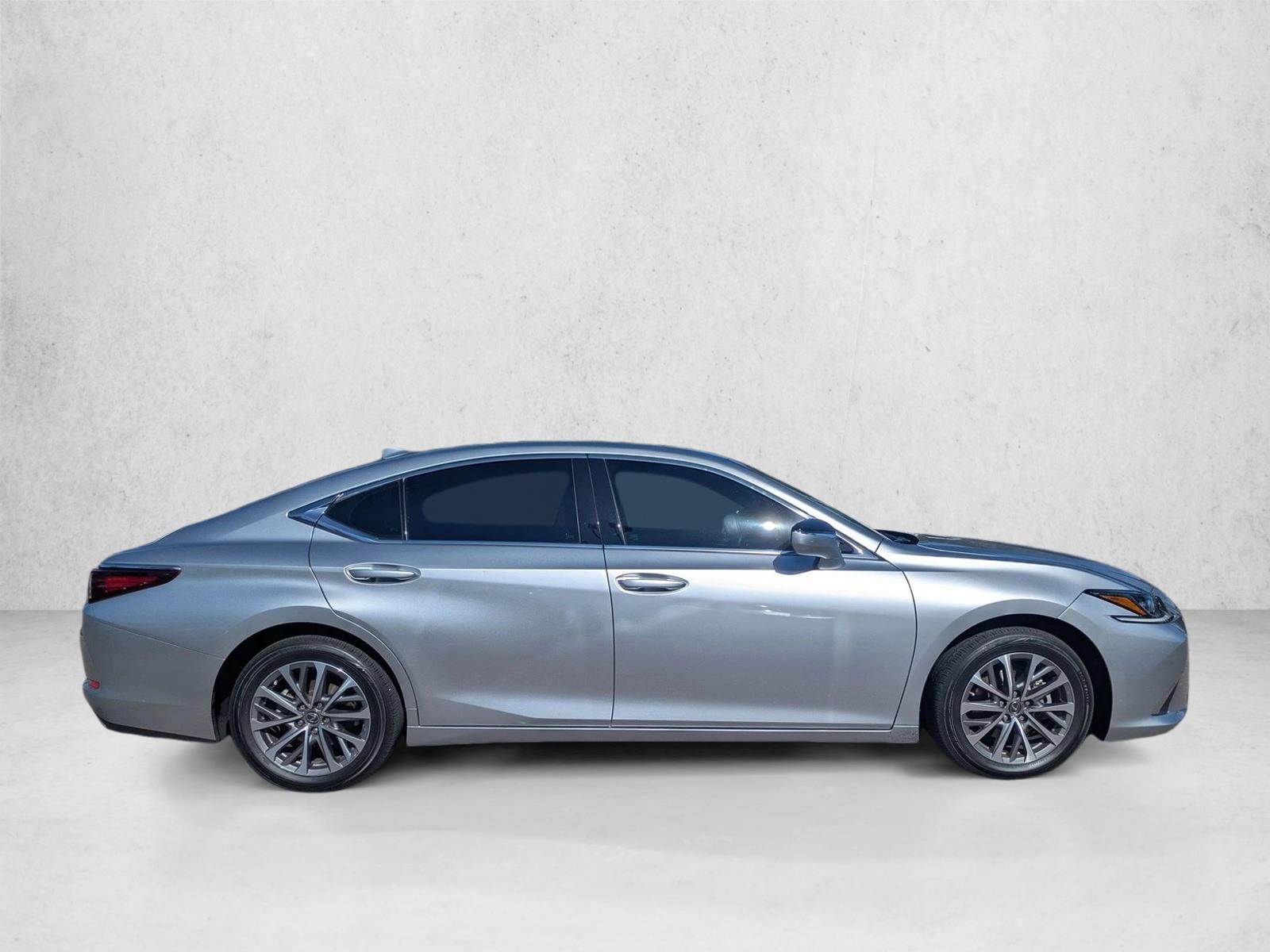 2022 Lexus ES 350 photo 4