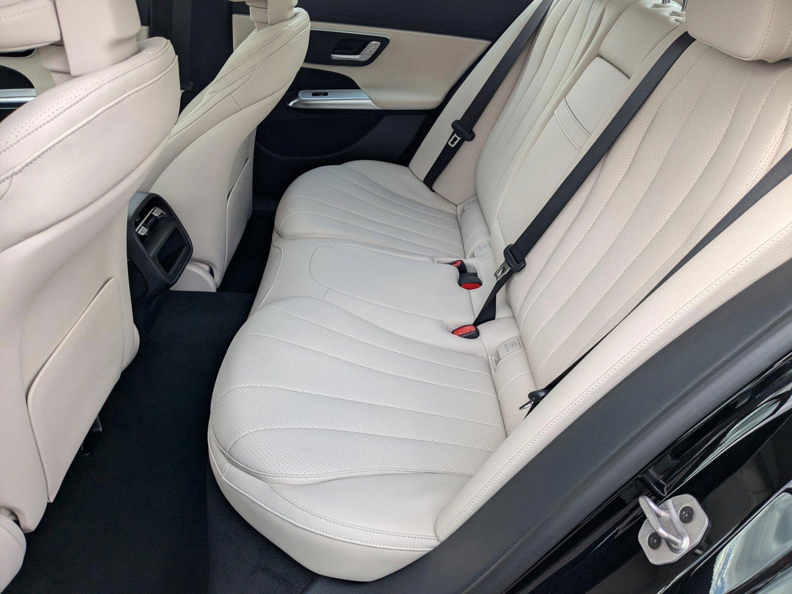 2025 Mercedes-Benz E-Class E350 - Photo 15